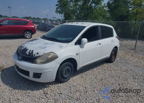 2010 Nissan Versa 1.8S из США, поврежденный, VIN 3N1BC1CP4AL458341